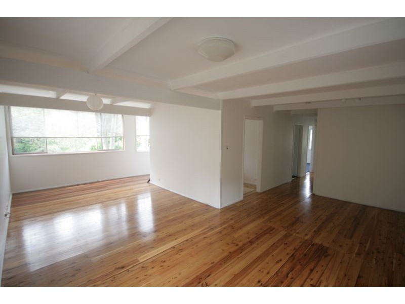 26 Aminya Pl, Farmborough Heights NSW 2526