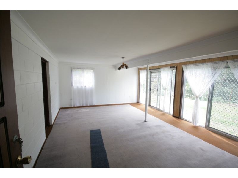 26 Aminya Pl, Farmborough Heights NSW 2526