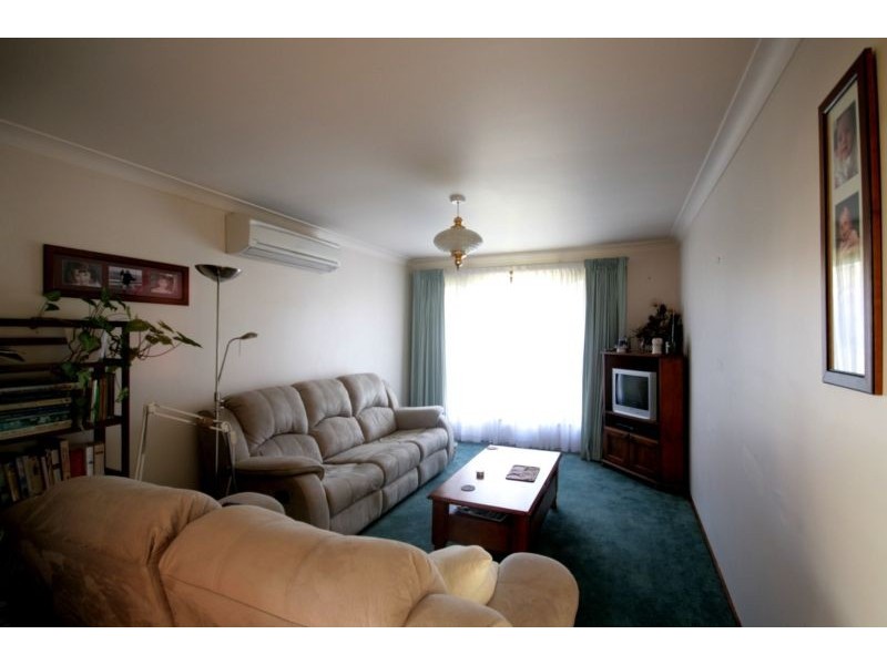 23A Carbeen Cr, Cordeaux Heights NSW 2526