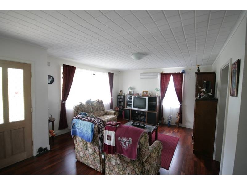 51 Nottingham St, Berkeley NSW 2506