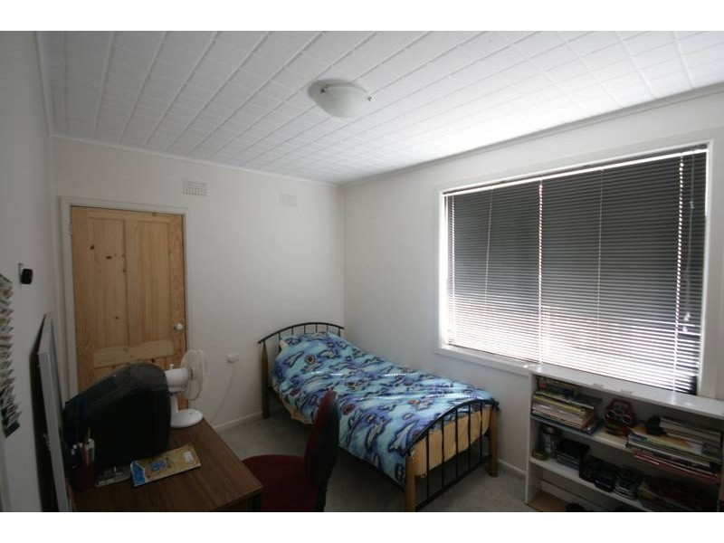 51 Nottingham St, Berkeley NSW 2506