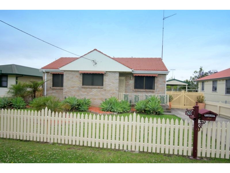 20 Graham Street, Unanderra NSW 2526