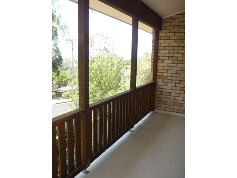 22 Ashley Ave, Farmborough Heights NSW 2526