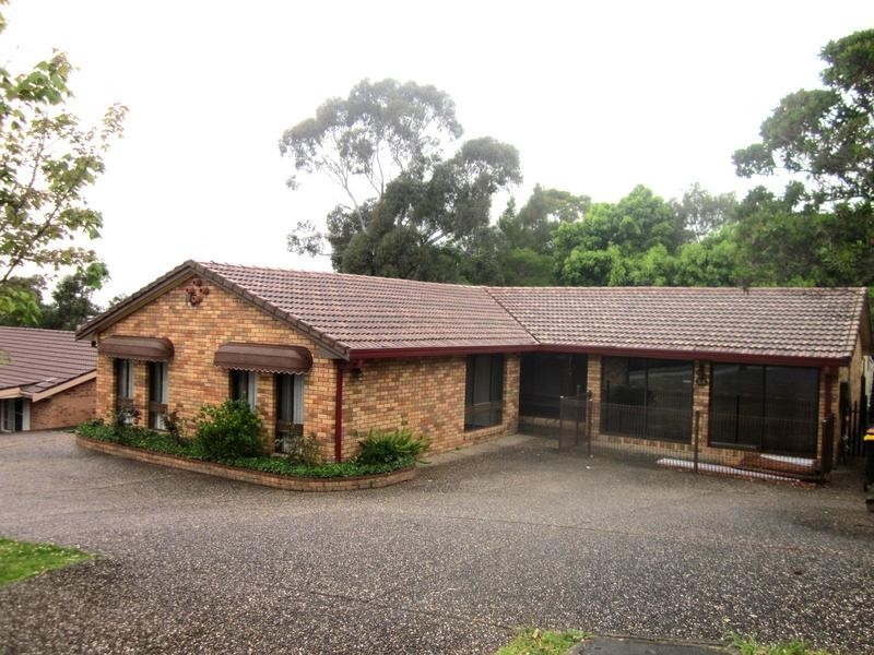 35 Tamarind Drive, Cordeaux Heights NSW 2526