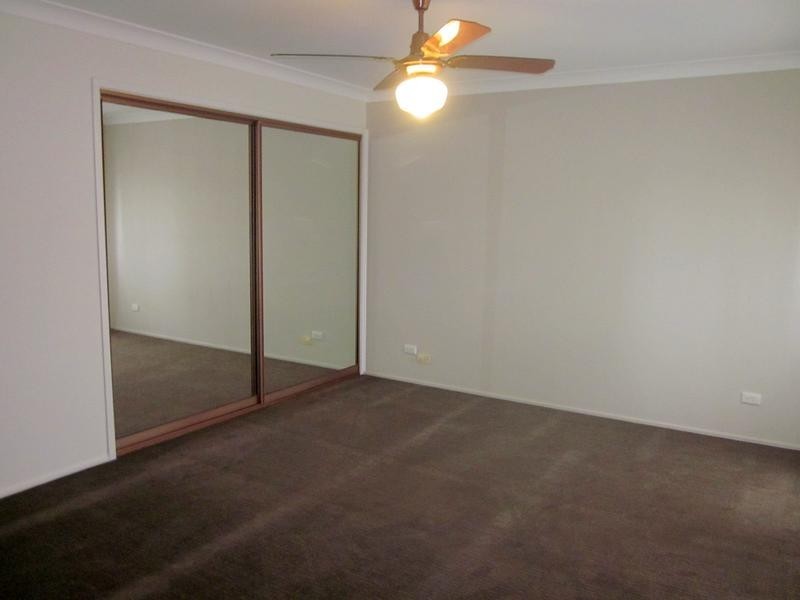 35 Tamarind Drive, Cordeaux Heights NSW 2526