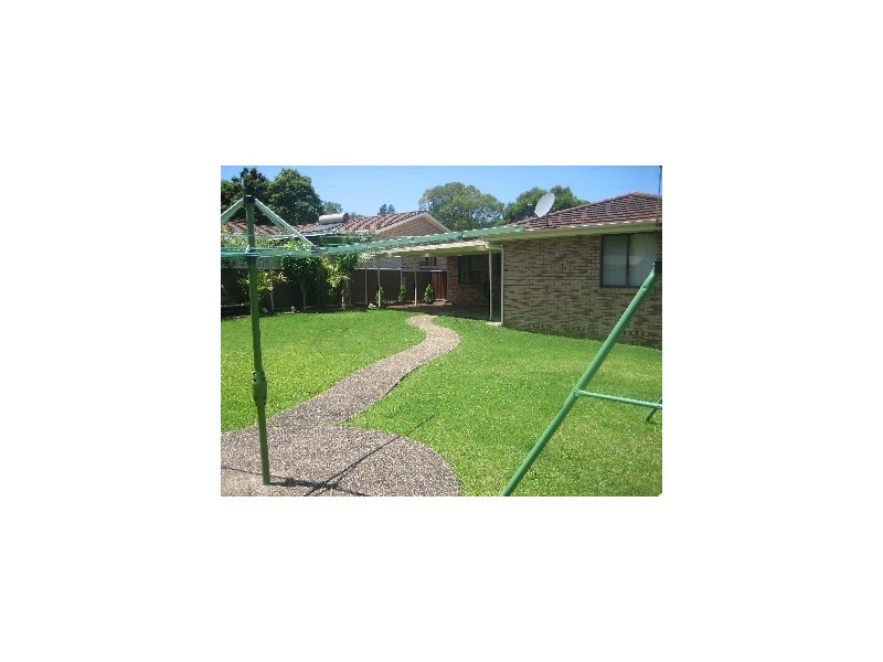 40 Coachwood Drive, Unanderra NSW 2526