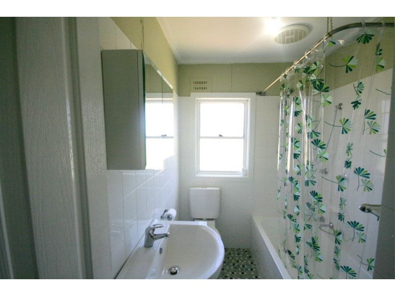 5 Bristol Street, Berkeley NSW 2506