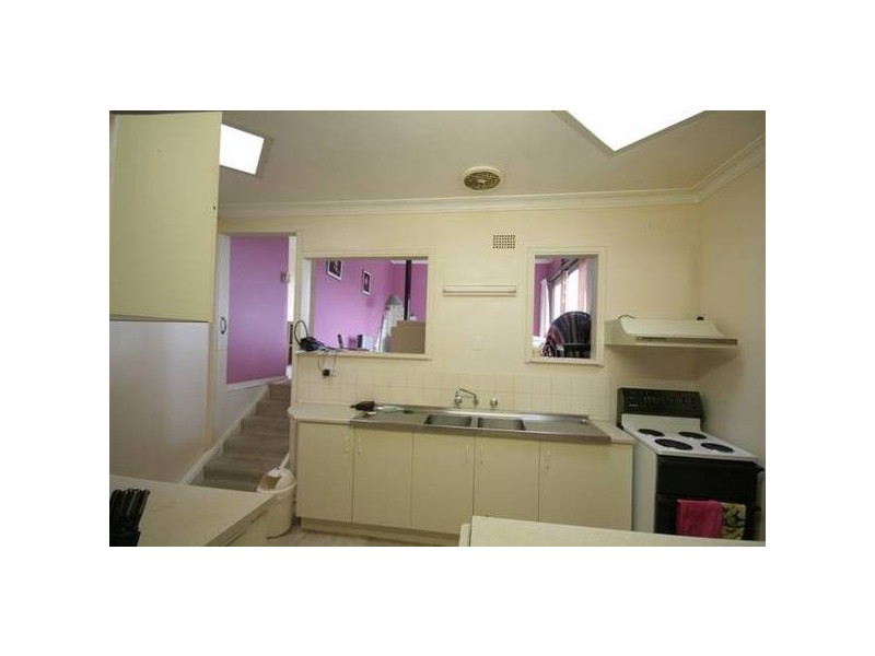 43 Blackman Pde, Unanderra NSW 2526