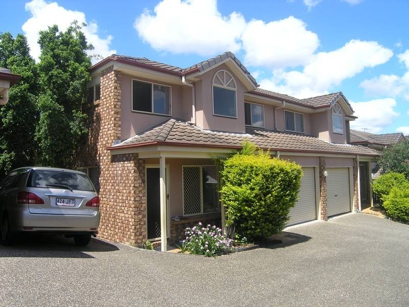 2/27 Daneills Street, Carina QLD 4152