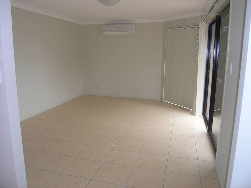 6 Holland Place, Carindale QLD 4152