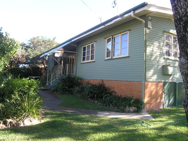 27 Murchison Street, Carina QLD 4152