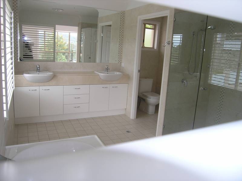 3 Devonshire Court, Carina Heights QLD 4152