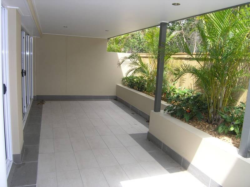 2/38 Waratah Avenue, Carina QLD 4152