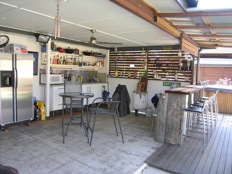 65 Heckleman Street, Carina Heights QLD 4152