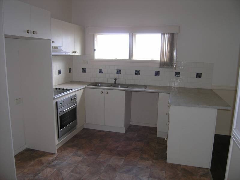 14 Herbert Street, Camp Hill QLD 4152