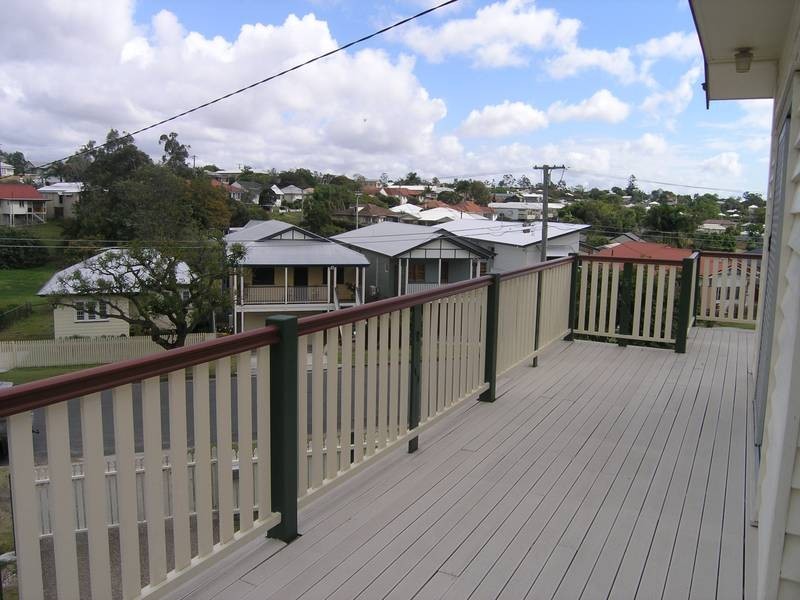 14 Herbert Street, Camp Hill QLD 4152