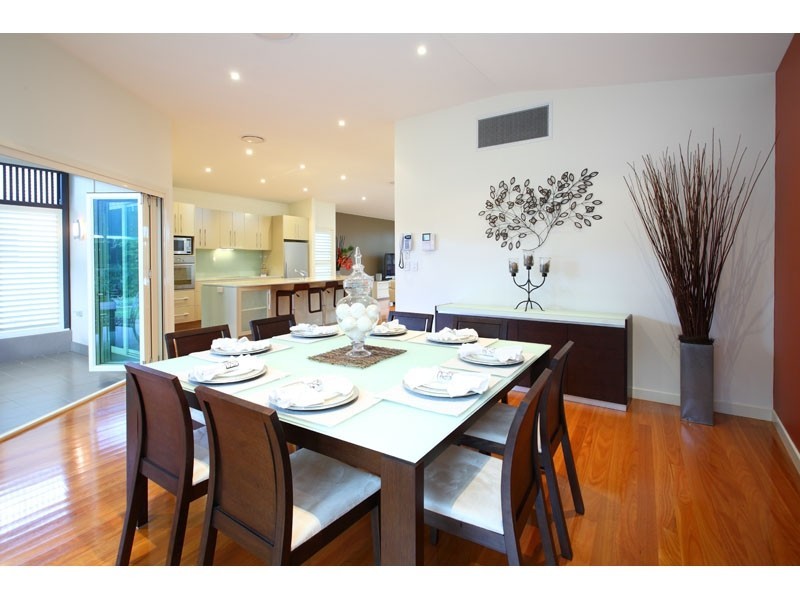 49A Stanmere Street, Carindale QLD 4152