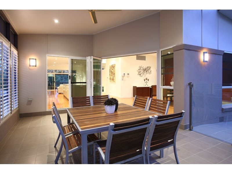 49A Stanmere Street, Carindale QLD 4152