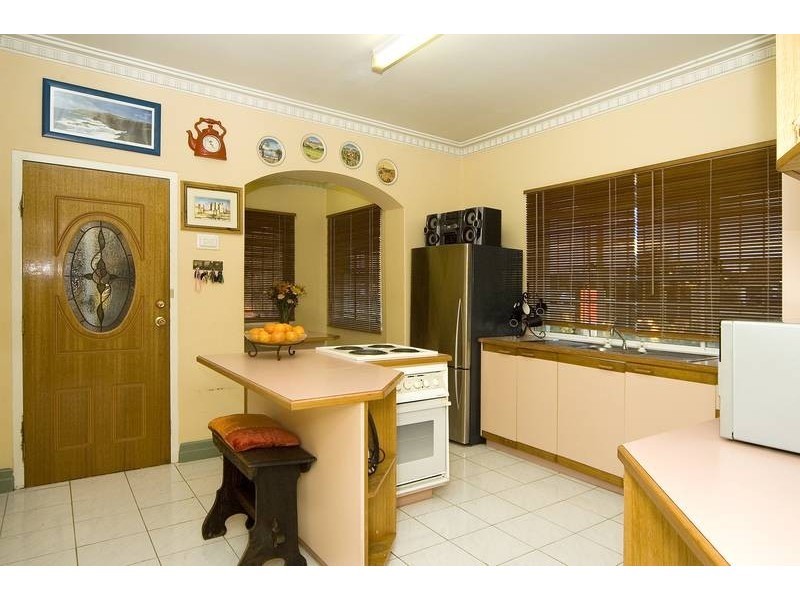 786 Old Cleveland Road, Carina QLD 4152