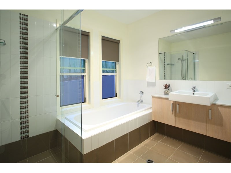 49a Stanmere Street, Carindale QLD 4152