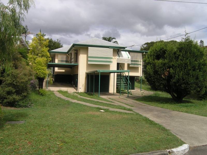 7 Latina Avenue, Seven Hills QLD 4170