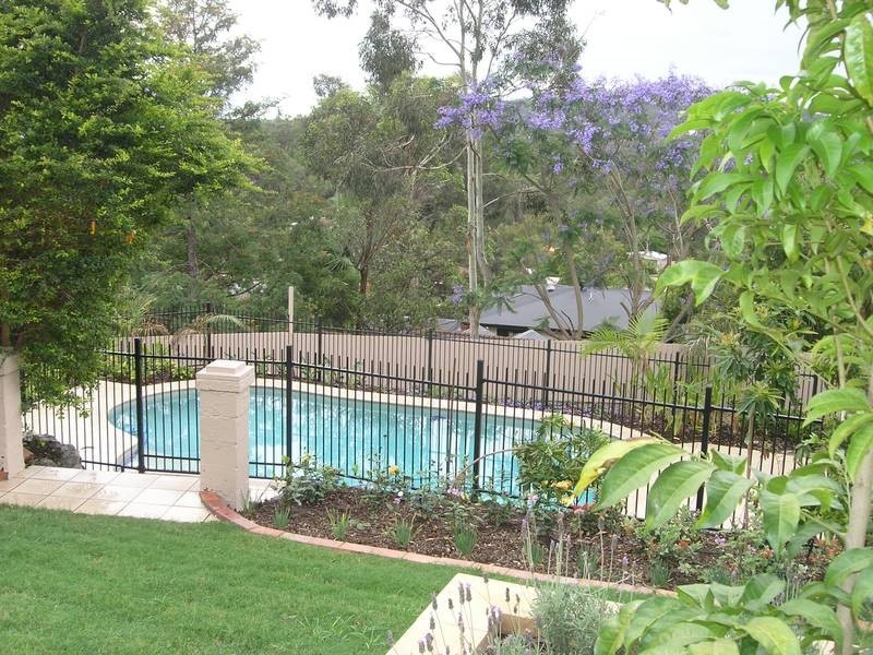 3 Devonshire Court, Carina Heights QLD 4152