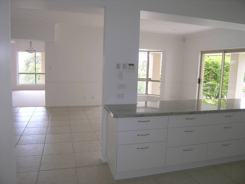 3 Devonshire Court, Carina Heights QLD 4152