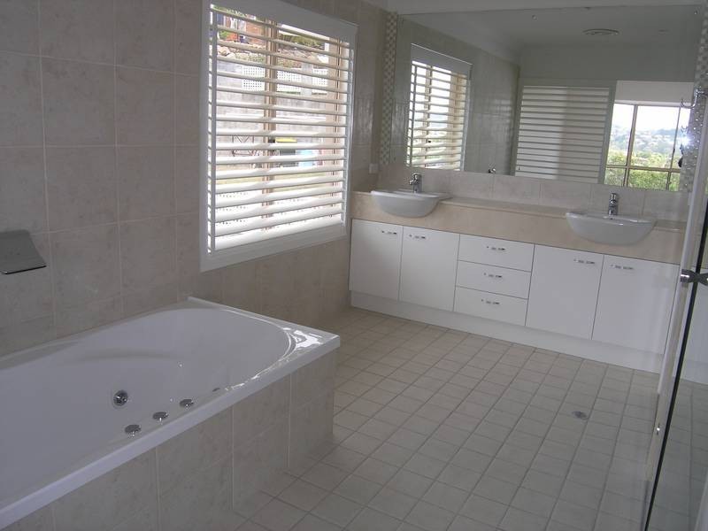 3 Devonshire Court, Carina Heights QLD 4152