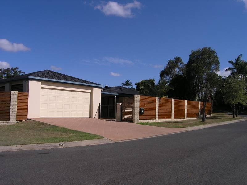 1 Bengal Court, Carindale QLD 4152