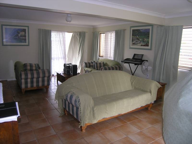 50 Cadogan Street, Carindale QLD 4152