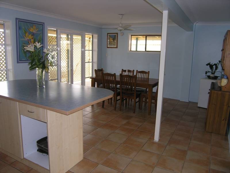 50 Cadogan Street, Carindale QLD 4152