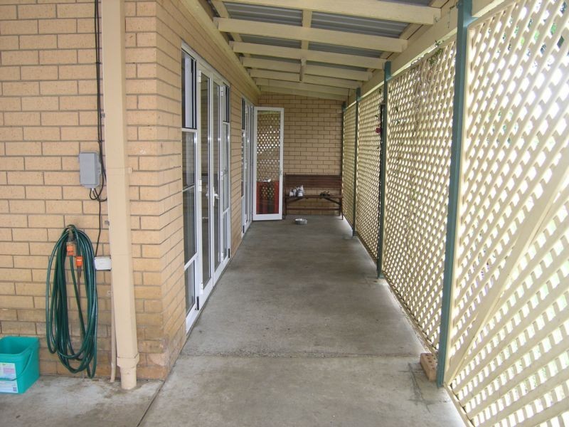 50 Cadogan Street, Carindale QLD 4152