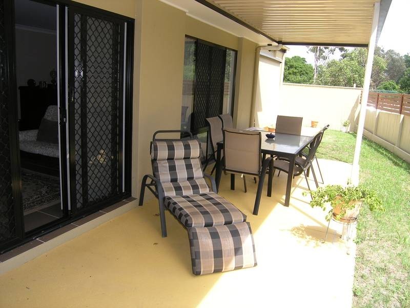 18 Reynolds Street, Carindale QLD 4152