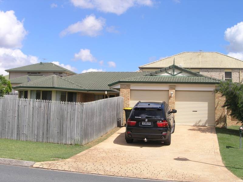 3 Kauri Street, Carindale QLD 4152