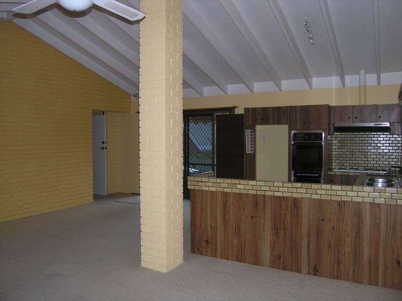 2/144 Samuel Street, Camp Hill QLD 4152