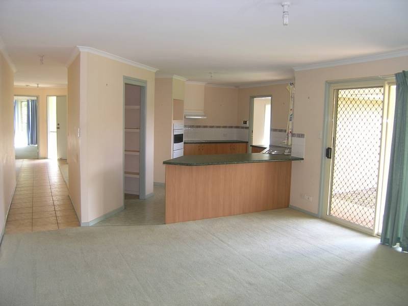 3 Kauri Street, Carindale QLD 4152