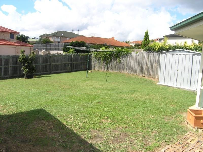 3 Kauri Street, Carindale QLD 4152