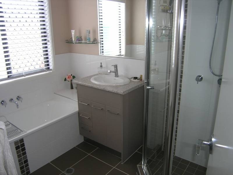 18 Reynolds Street, Carindale QLD 4152