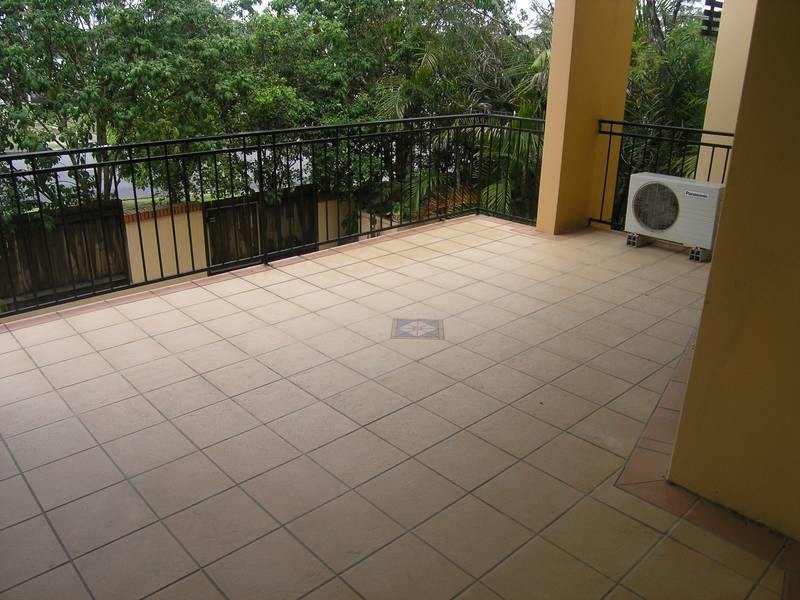 12/13 Vectis Street, Norman Park QLD 4170