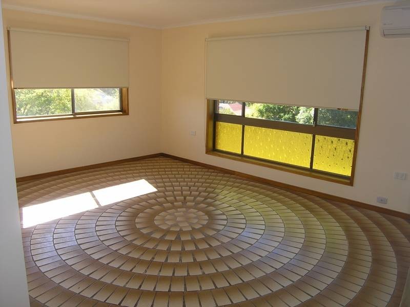 24 Rossmoya Street, Carindale QLD 4152