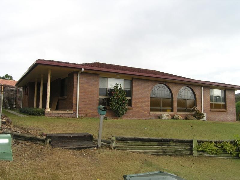 24 Rossmoya Street, Carindale QLD 4152