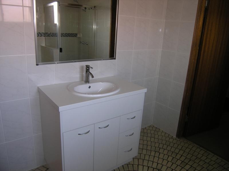 24 Rossmoya Street, Carindale QLD 4152