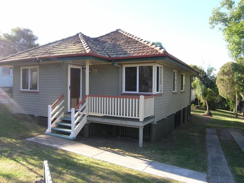 12 Chataway Street, Carina Heights QLD 4152