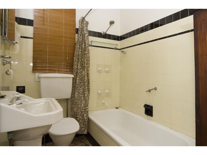 786 Old Cleveland Road, Carina QLD 4152