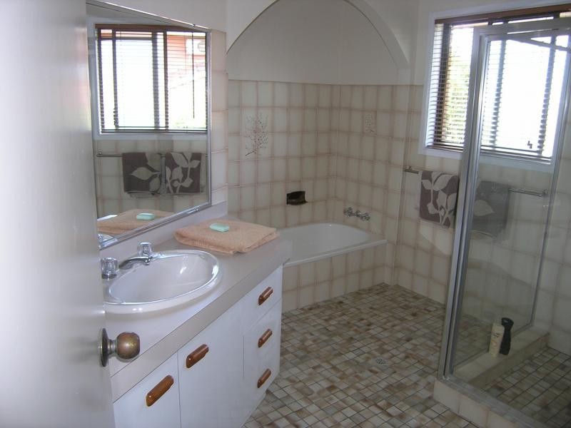 59 Donnington Street, Carindale QLD 4152