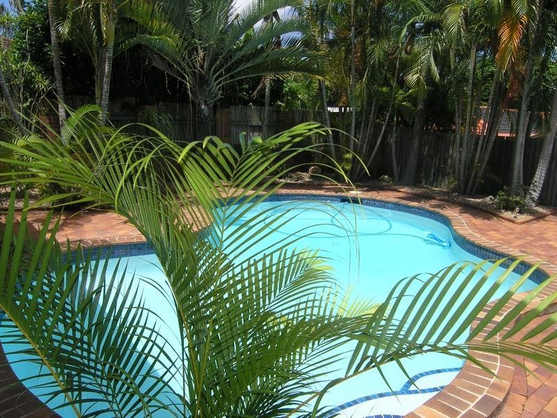 59 Donnington Street, Carindale QLD 4152