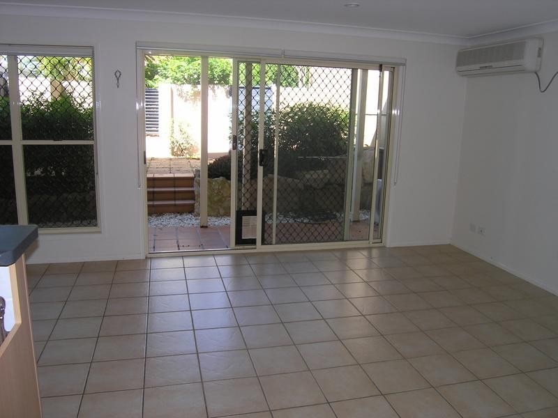 2/29 Marian Street, Coorparoo QLD 4151