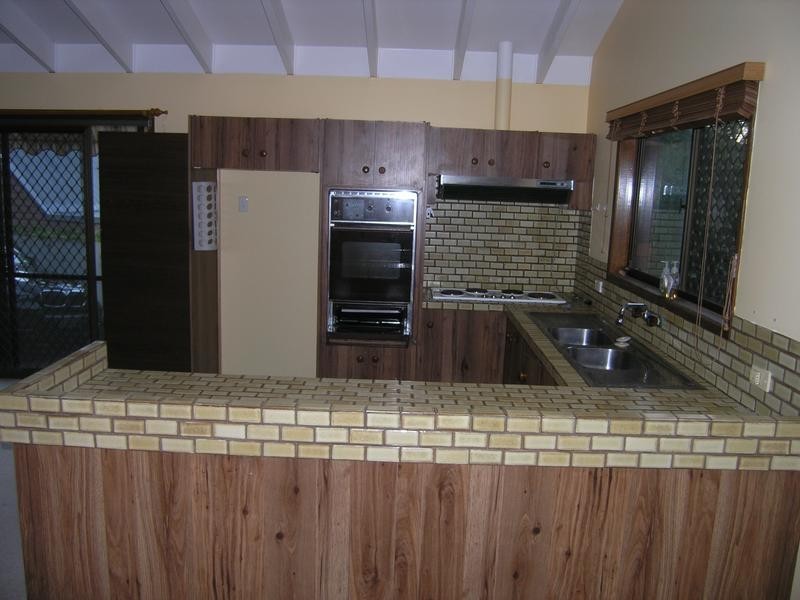 2/144 Samuel Street, Camp Hill QLD 4152