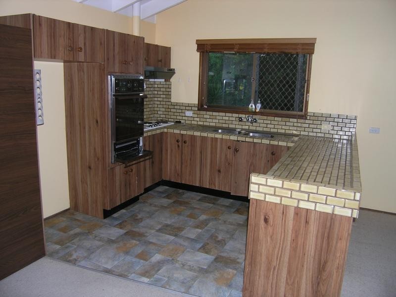 2/144 Samuel Street, Camp Hill QLD 4152