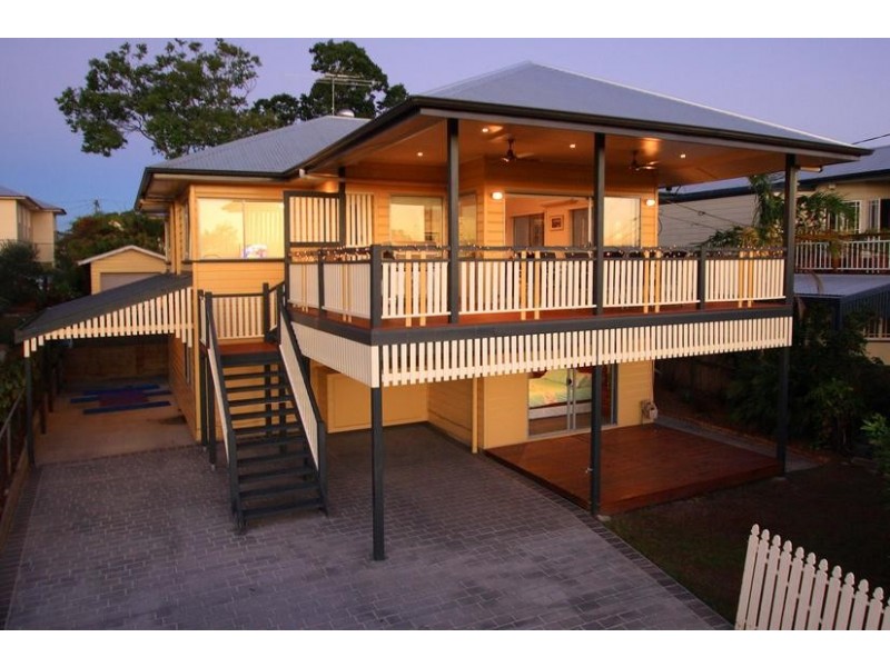 82 Carranya Street, Camp Hill QLD 4152